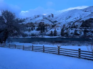 Winter scenery at Riverview Cabins on the Salmon River