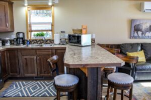 Kitchen breakfast bar