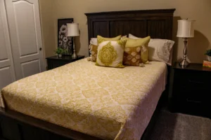 Bedroom with Queen Bed