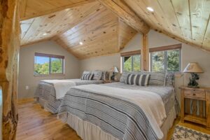Airbnb cabin 3 near White Bird ID with Salmon River Frontage