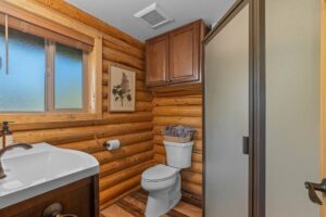 Airbnb cabin 3 near White Bird ID with Salmon River Frontage