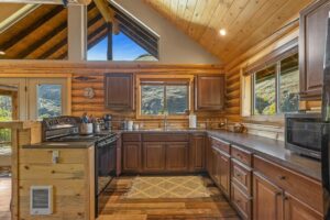 Airbnb cabin 3 near White Bird ID with Salmon River Frontage