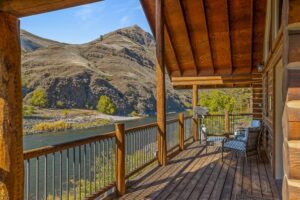 Airbnb cabin 3 near White Bird ID with Salmon River Frontage