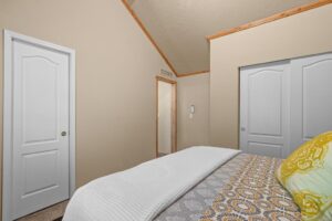 Airbnb cabin 4 near White Bird ID with Salmon River Frontage