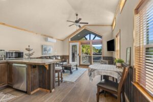 Airbnb cabin 4 near White Bird ID with Salmon River Frontage