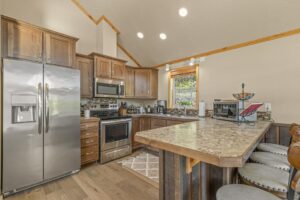 Airbnb cabin 4 near White Bird ID with Salmon River Frontage