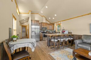 Airbnb cabin 4 near White Bird ID with Salmon River Frontage